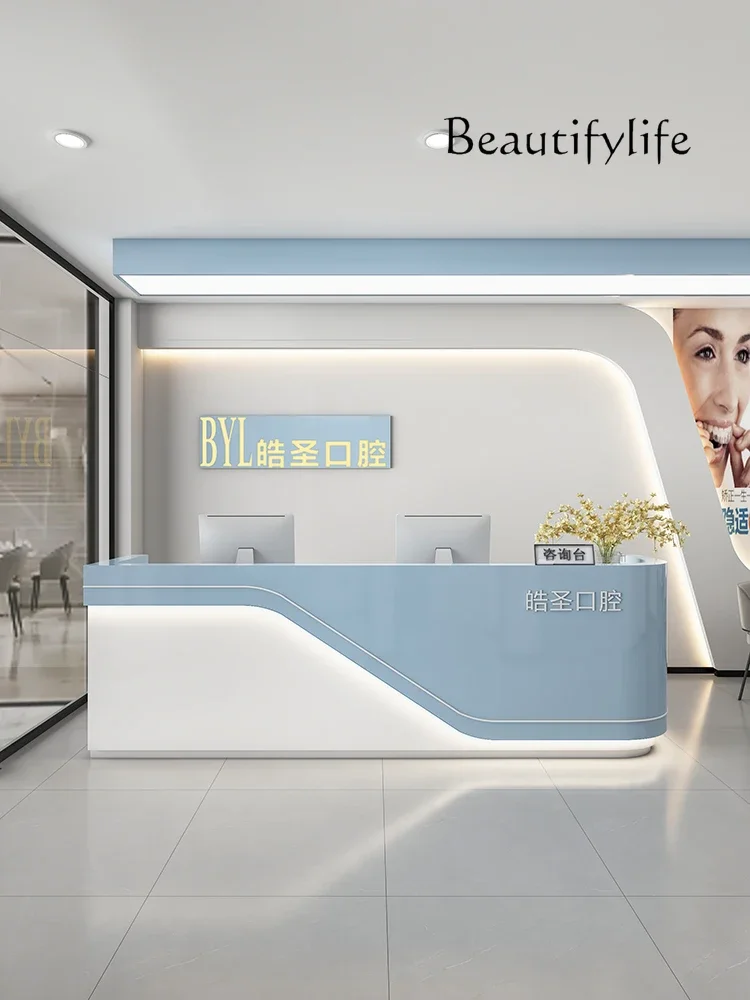 

Коммерческий скандинавский простой приемный стол, стоматологический гид, стол для салона красоты, кассовый бар