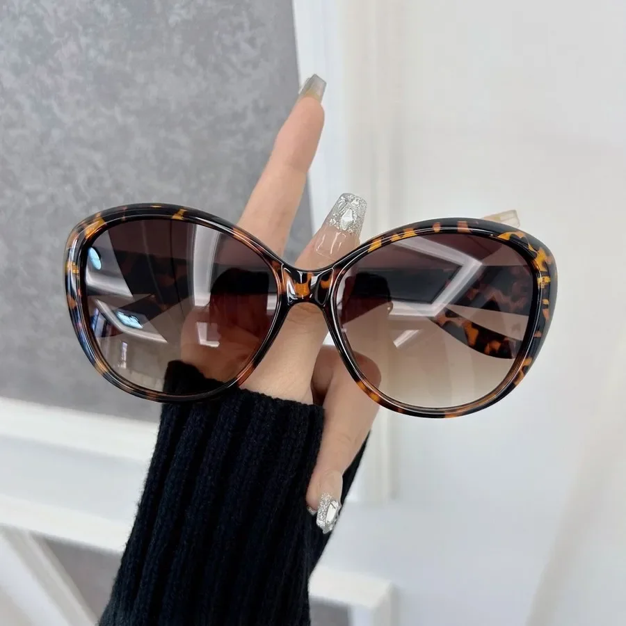 Designer Marke Cat Eye Sonnenbrille Frauen Männer Klassische Cateye Rahmen Sonnenbrille Weibliche Spiegel Farben Elegante Mode