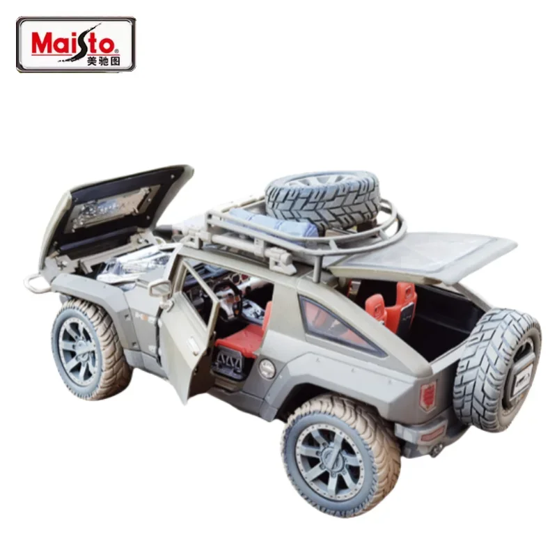 

Maisto 1:18 Hummer H2 off-road vehicle alloy static model, children's collection of display toys, holiday gifts for children.