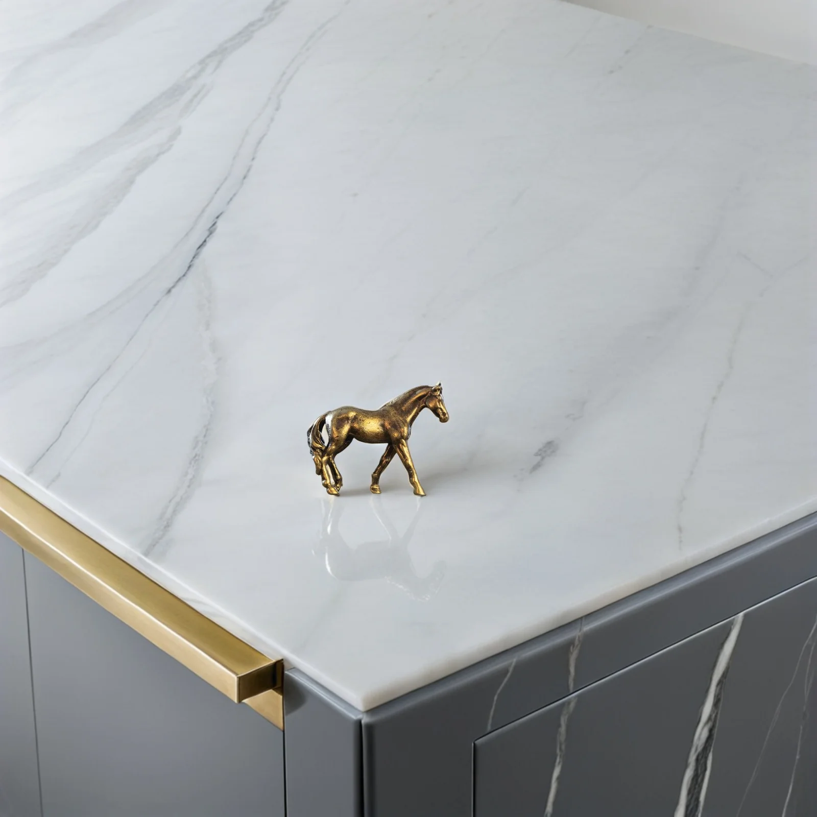 

4 Pcs Chinese Zodiac Horse Miniature Desktop Ornaments Brass Horse Sculptures Bonsai Showcases Mascot Horse Miniature Decoration