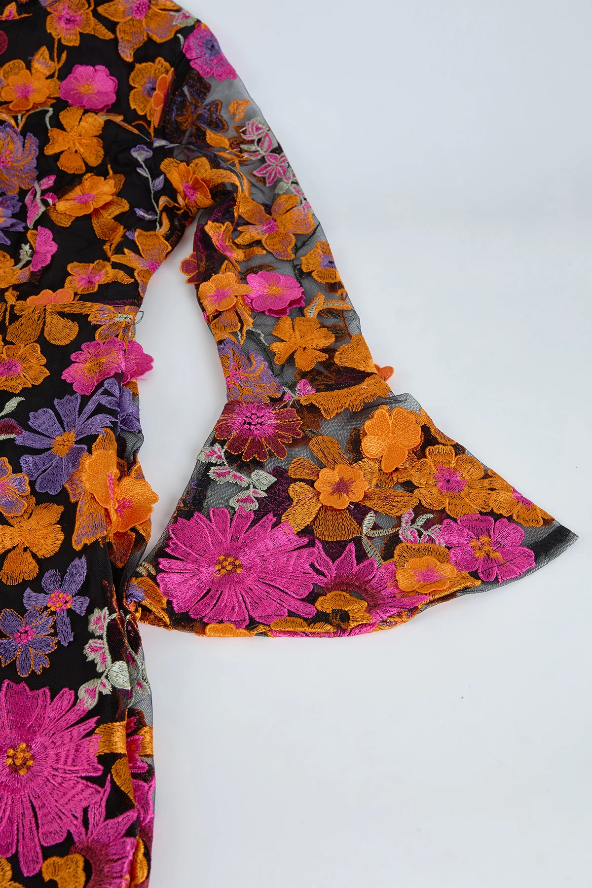 فستان صيفي فرنسي فاخر ثلاثي الأبعاد مطرز بالزهور من الدانتيل للحفلات الراقصة للنساء بأكمام طويلة مضيئة للحفلات والعطلات فساتين صغيرة