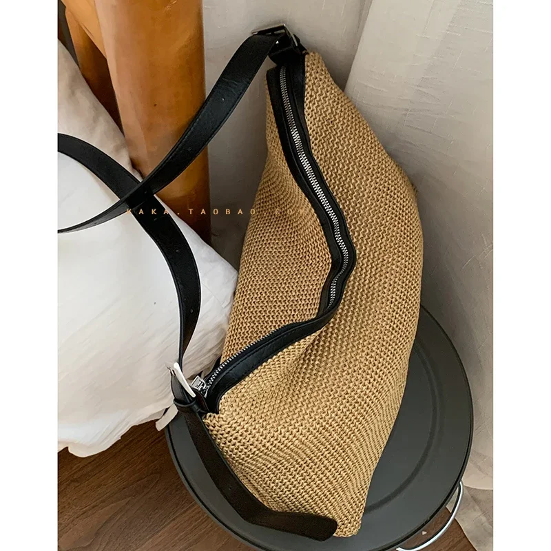 

Women's 2025 New Fashion Summer Niche Woven Bag Single Shoulder Large Capacity Commuting Tote Bags