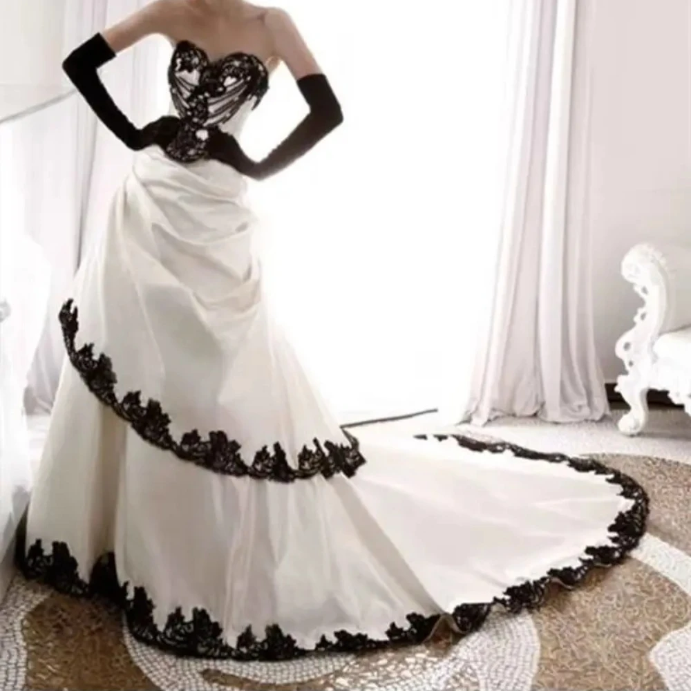 فساتين زفاف أبيض وأسود Ruched قطار طويل خمر ثوب الزفاف الدانتيل مخصص حمالة الحبيب فيستدو دي نوفيا #1