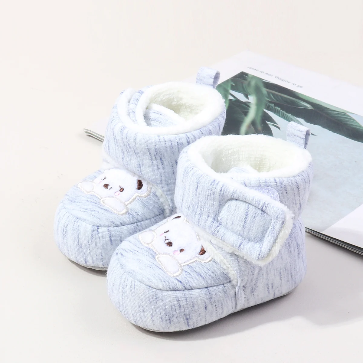 Chaussures d'hiver pour bébés garçons et filles, semelle souple pour première marche, intérieur et extérieur, chaussures confortables de haute qualité pour nouveau-nés de 0 à 18 mois