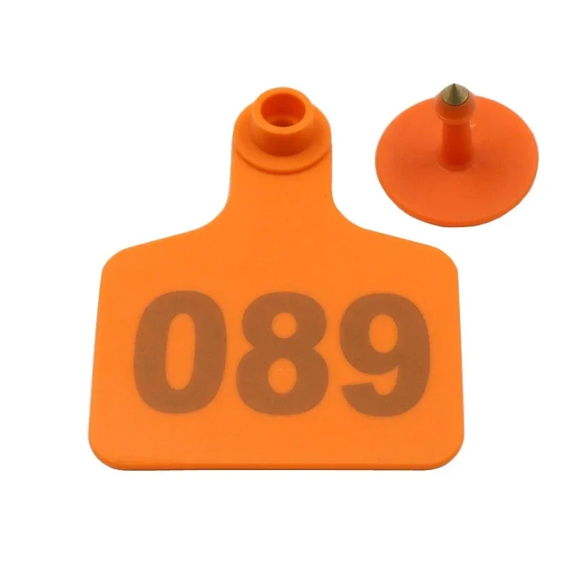 100 Sets Farm Livestock Cattle Ear Tag Signs Anti-shedding Cow Ear Tags Typing Copper Head Earrings Animal Identification Card