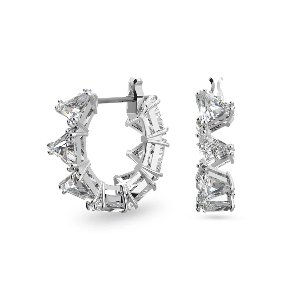 

Серебристые серьги-кольца с нерегулярными кристаллами