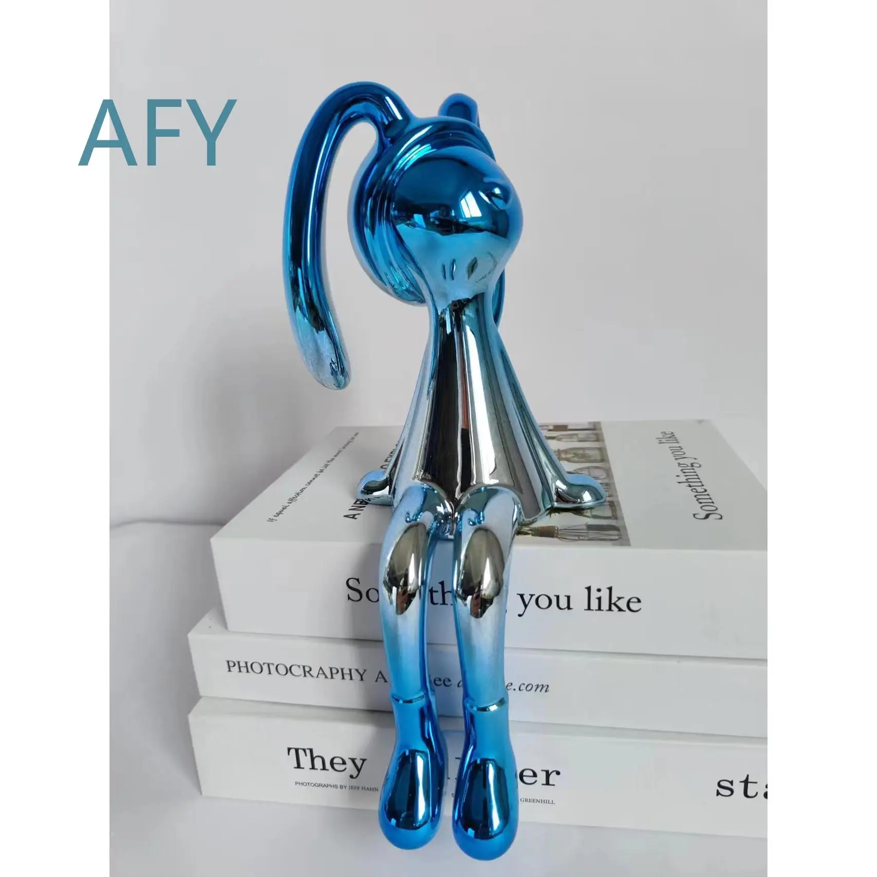 Nordic Creative Figure Electroplating Bunny Girl Ornament for Living Room TV Cabinet Bedroom Nursery Home Decor Housewarming