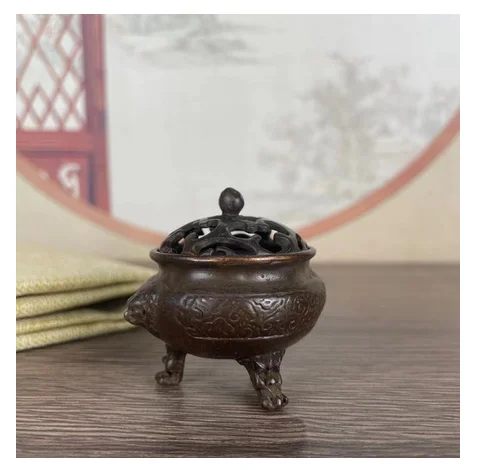 

Antique copper lion head three legged small incense burner brass micro carved copper stove small ornament tea ceremony copper ar