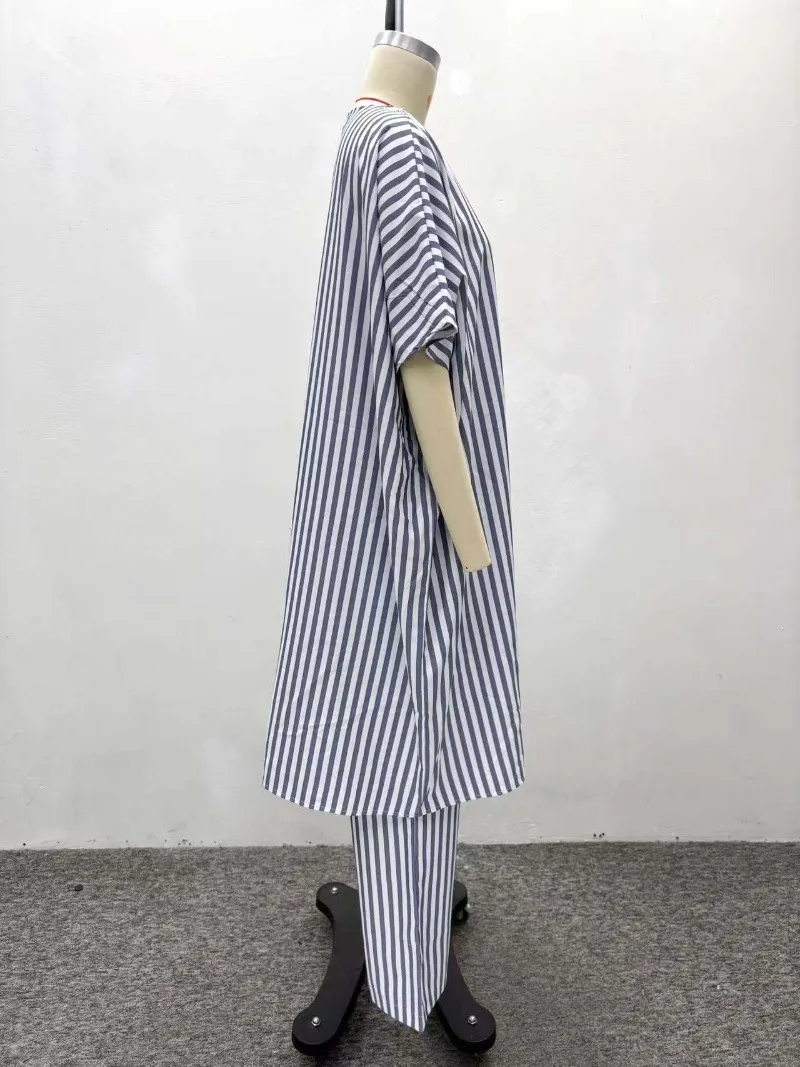Afrikanisches Damen-Outfit in Übergröße mit Streifenmuster, 2-teiliges Set, Kurzarm-Tunika-Bluse, Weitbein-Hose, Lässiger Zweiteiler für Damen – Detail 3