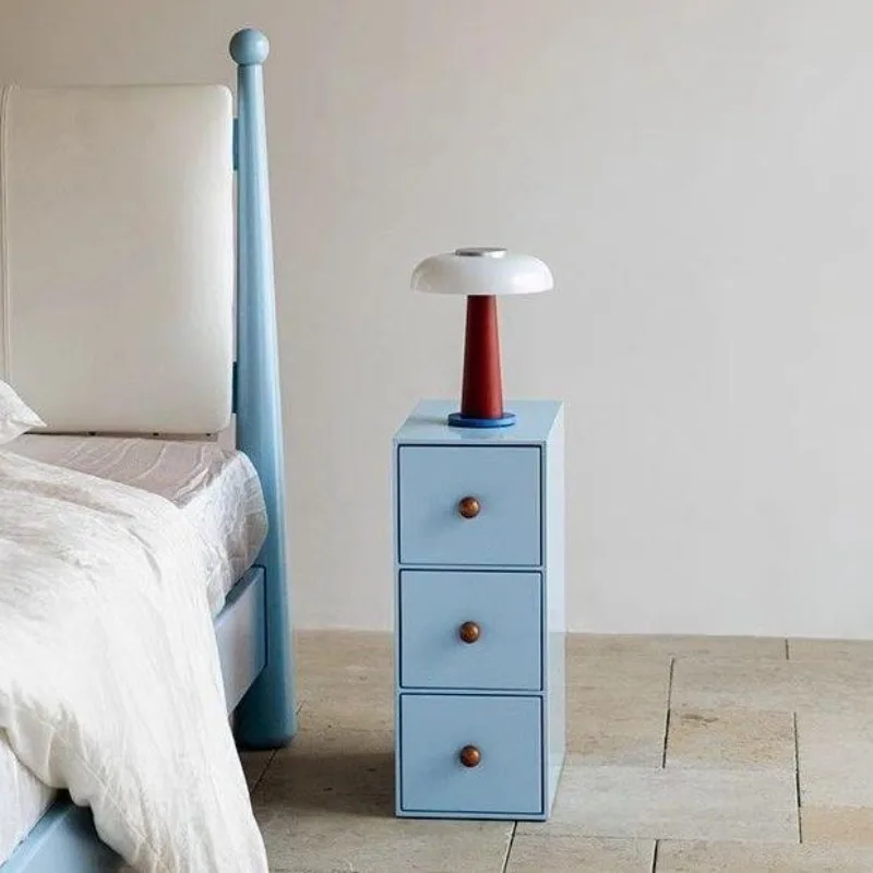 Dopamine solid wood bedside table, creative with multi-layer drawers and extremely narrow bedside table
