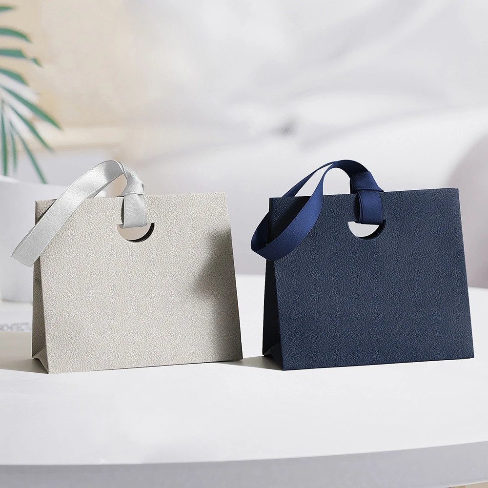 

5 шт., бумажные сумки для хранения ювелирных изделий, наушники, губная помада с ручкой, сумки-тоут, лента, упаковка для ювелирных изделий, сумка, декор для свадебной вечеринки