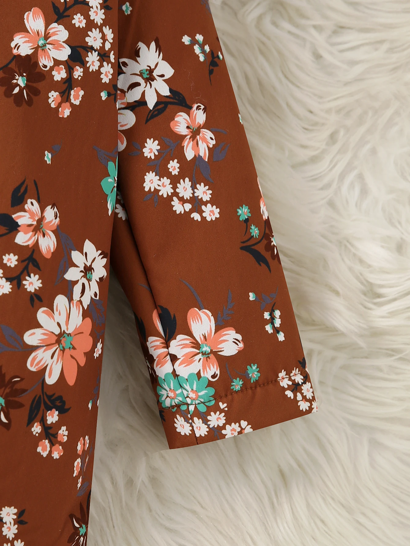Neue Plüsch-Blumen-Kapuzenjacke für Mädchen im europäischen und amerikanischen Stil, warme, mittlere bis lange, vielseitige Jacke – Detail 7