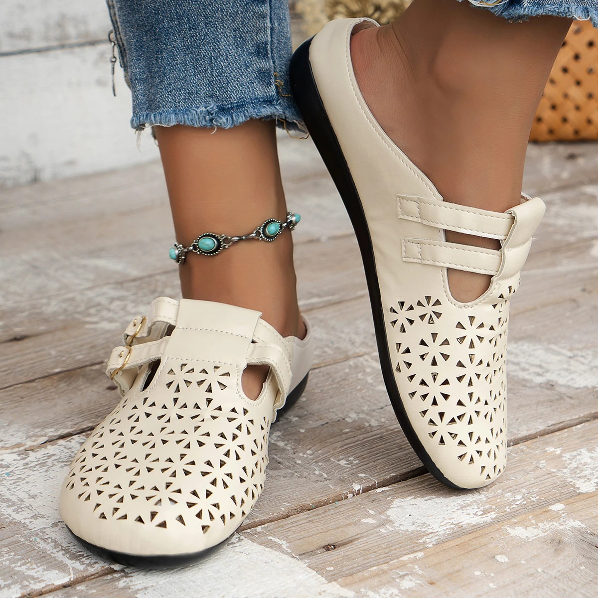 

Pointed Half Slippers for Women Autumn New Female Casual Slip-On Flat Walking Shoes Woman Lightweight Non Slip Casual Shoes