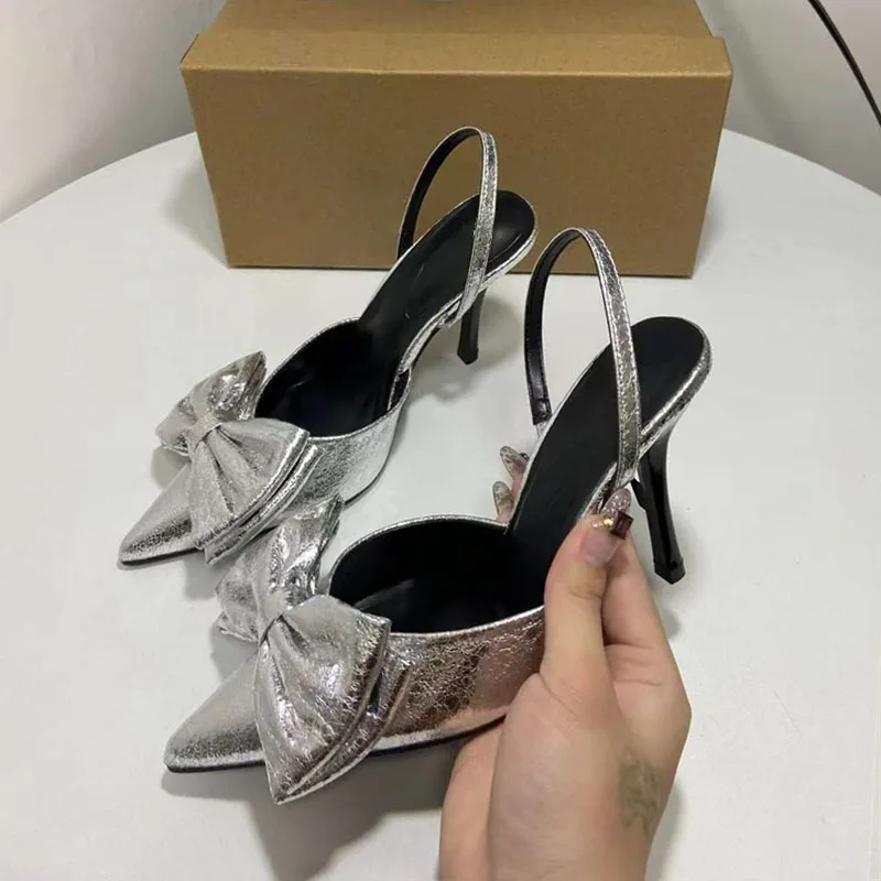 TRAF, tacones de aguja de estilo francés, sandalias con punta de lazo plateada para mujer, sandalias de suela negra, zapatos de tacón a la moda de verano para mujer, nuevos