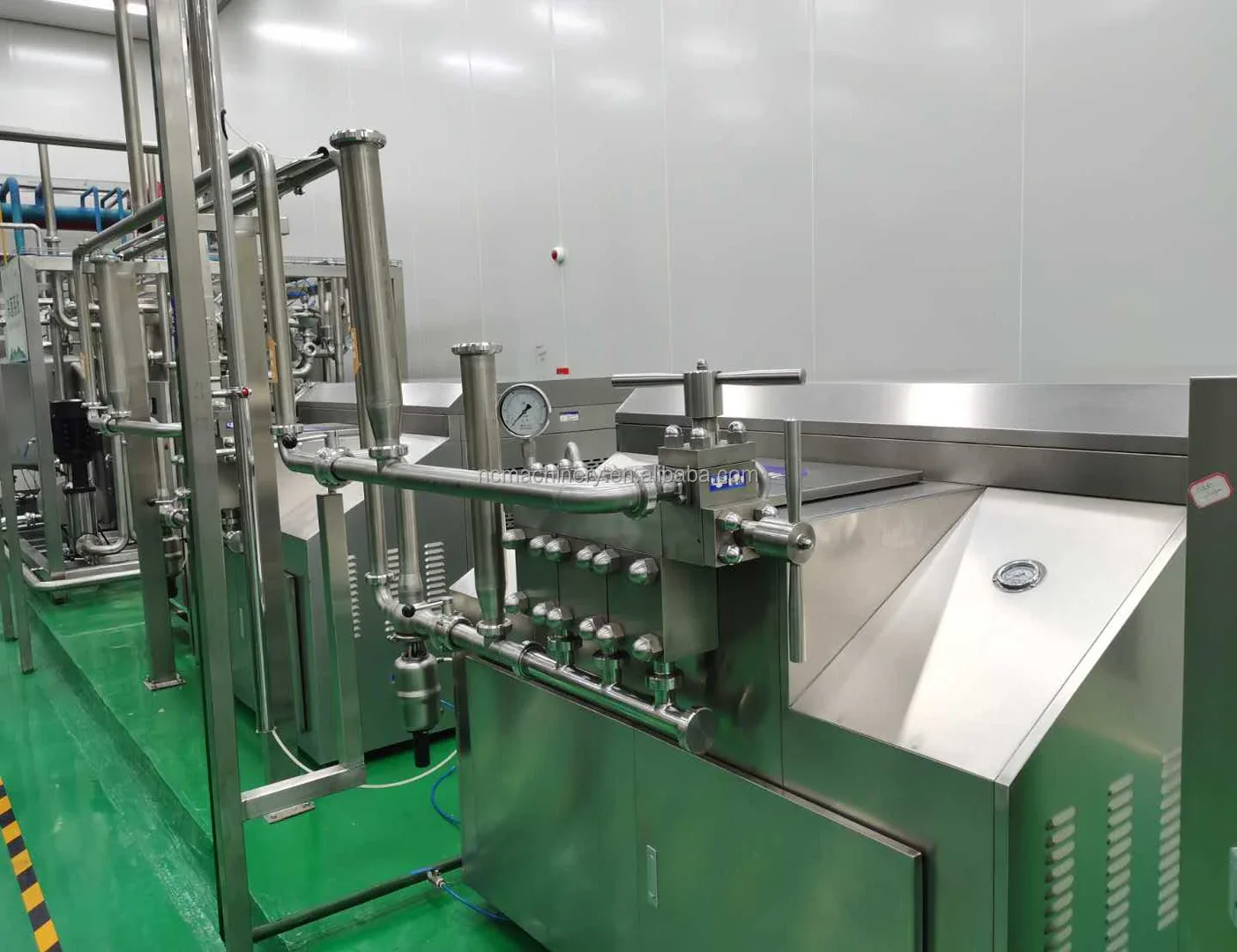 Automatic Glass Plastic Bottle Fresh Fruit Juice Production Line