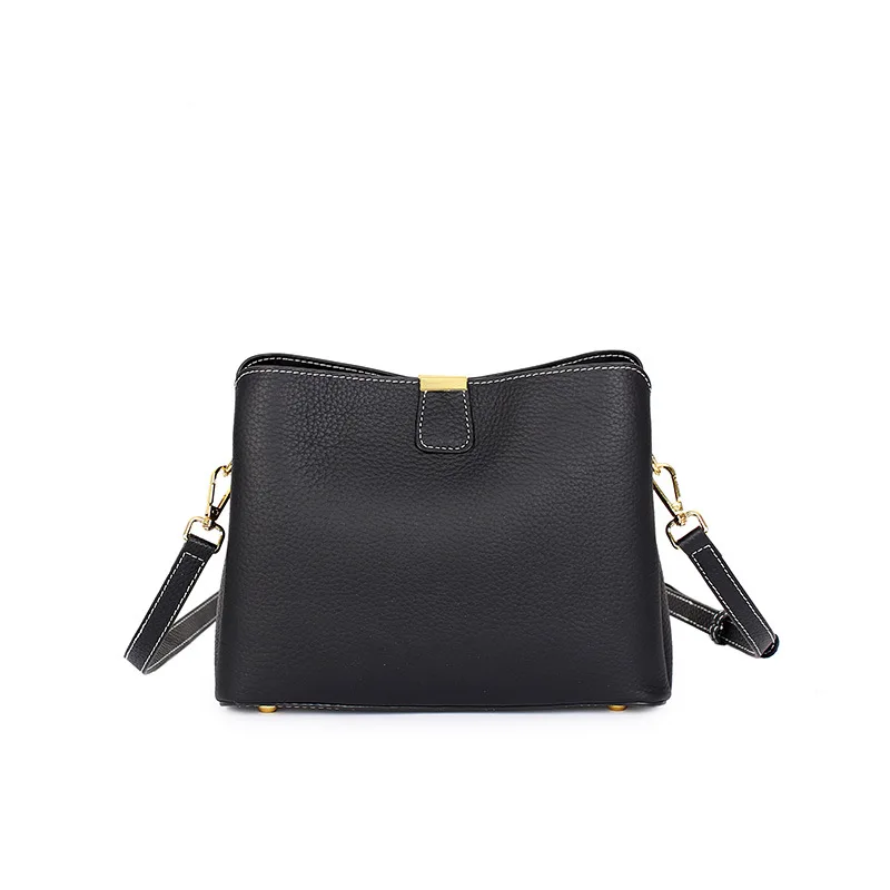 The 2026 new top-grain cowhide bucket bag for women is a versatile commuter leather design. It is a trendy and luxurious handbag