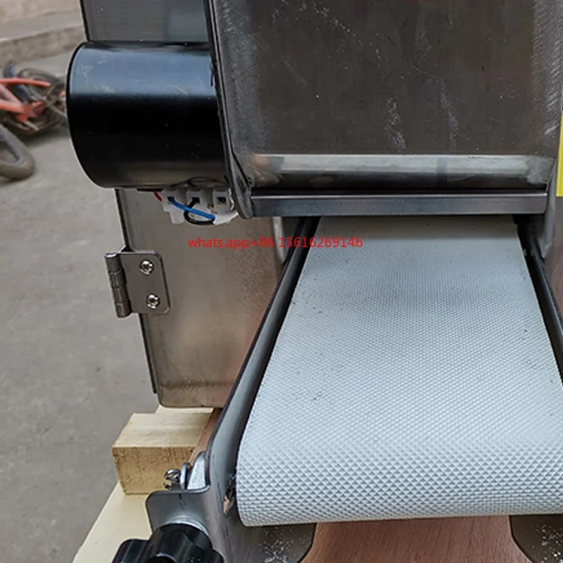 

Automatic Small Commercial Momo Spring Roll Dumpling Skin Papad Wrapper Molding Pack Make Machine Price