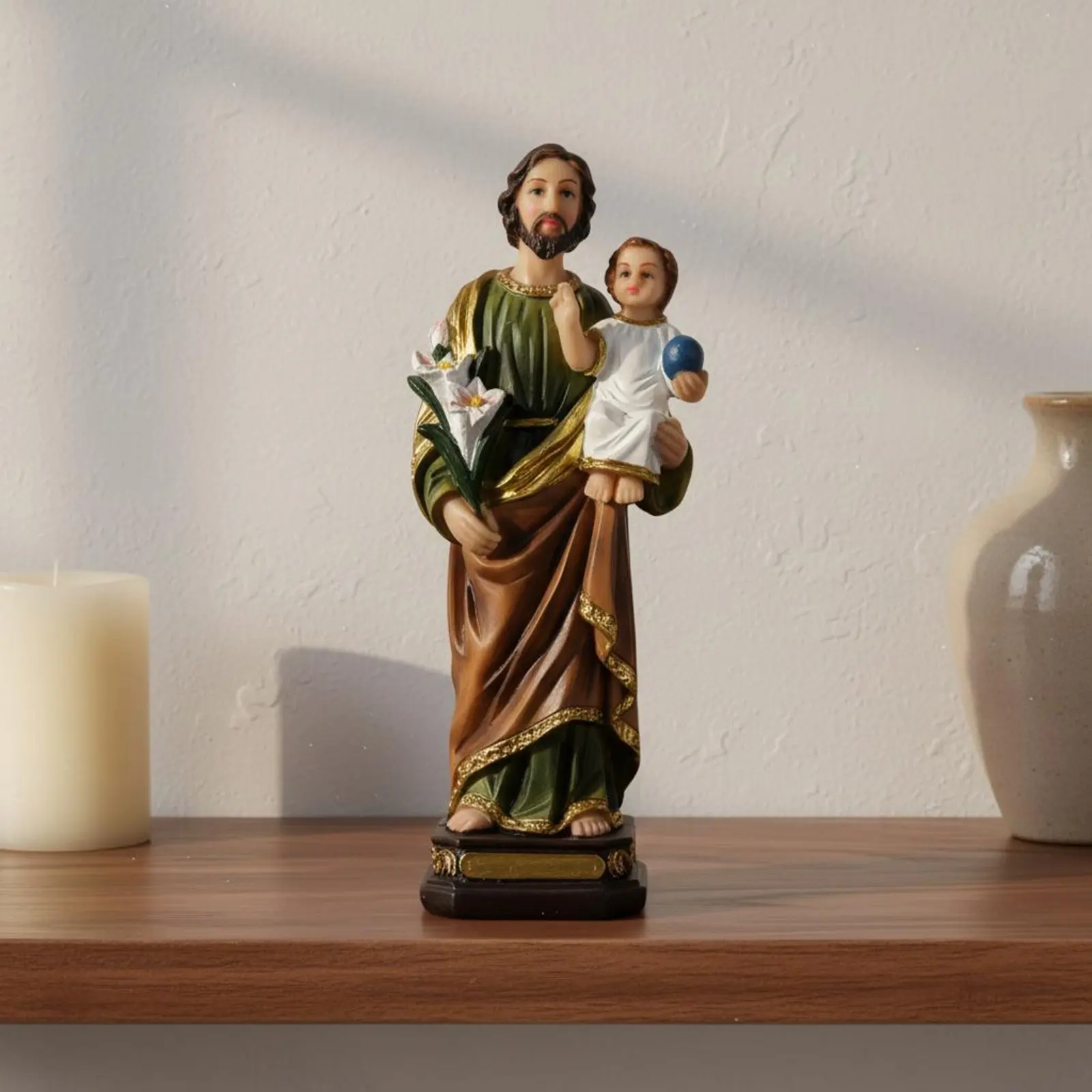 Jesus Statue Detailed Sculpting Resin Jesus Statue Gift Idea Indoor Display for Christians, Home Altar, Prayer Room