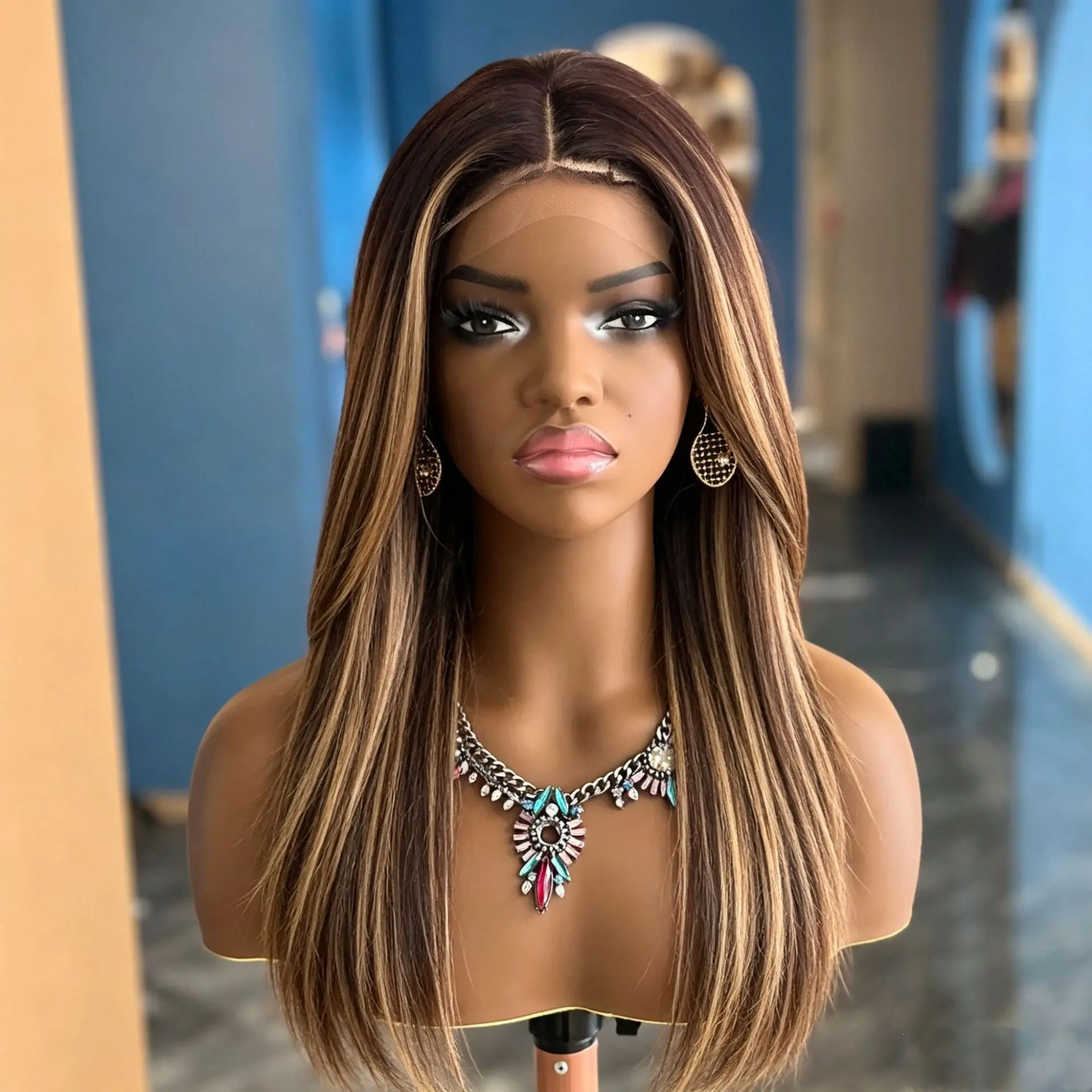 tete-de-mannequin-noire-pour-perruques-tete-de-mannequin-pour-perruques-avec-epaules-ideale-pour-la-presentation-de-perruques-les-tresses-et-les-salons-de-coiffure