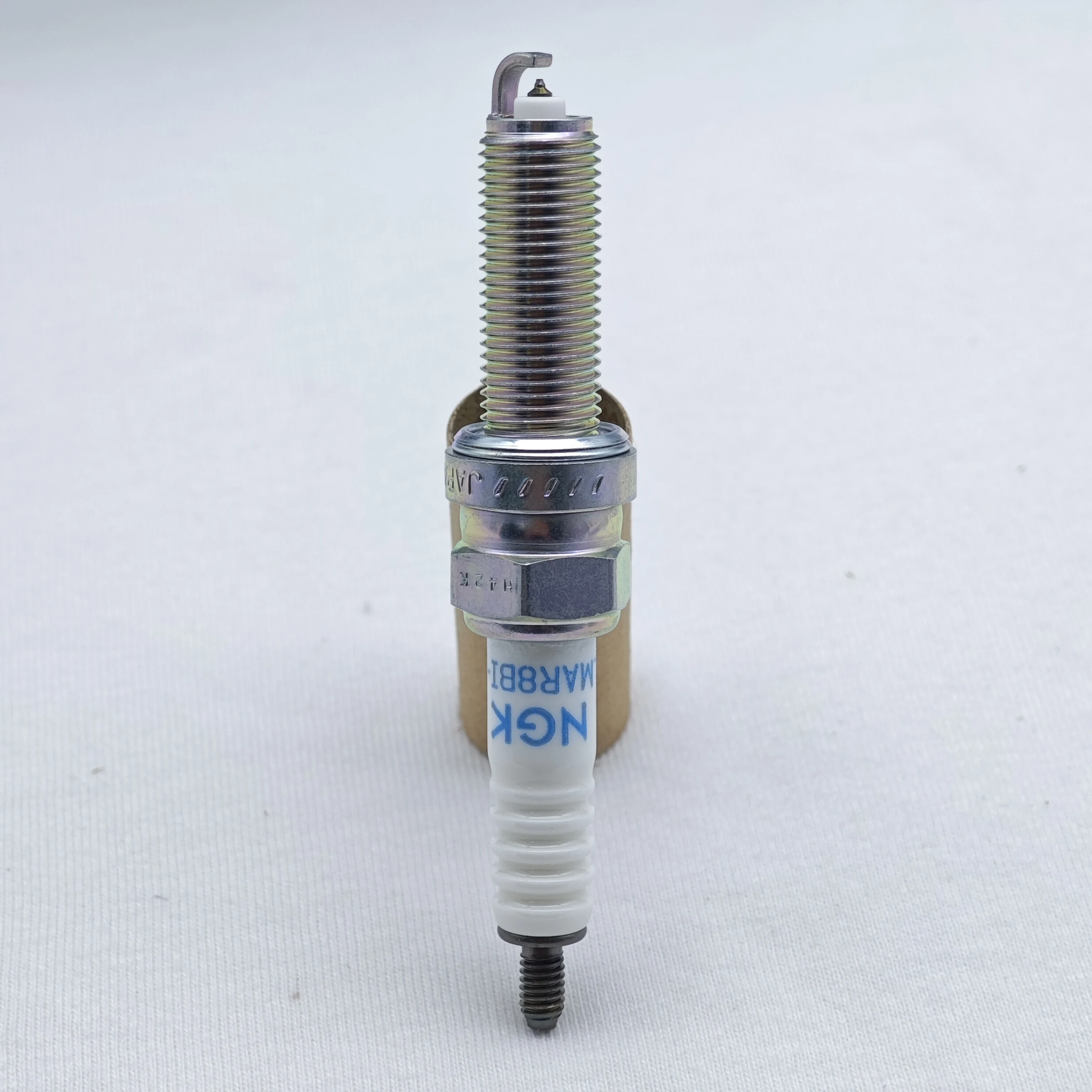 1pcs Original Iridium Platinum NGK Spark Plug LMAR8BI-9 91909 Suitable For DY300T-A VRF VRC VRS125 etc