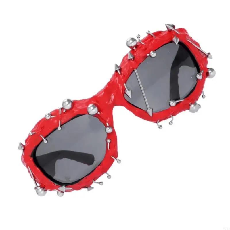 77he kính râm đinh tán punk với bảo vệ UV380 để sử dụng hàng ngày và chụp ảnh đường phố