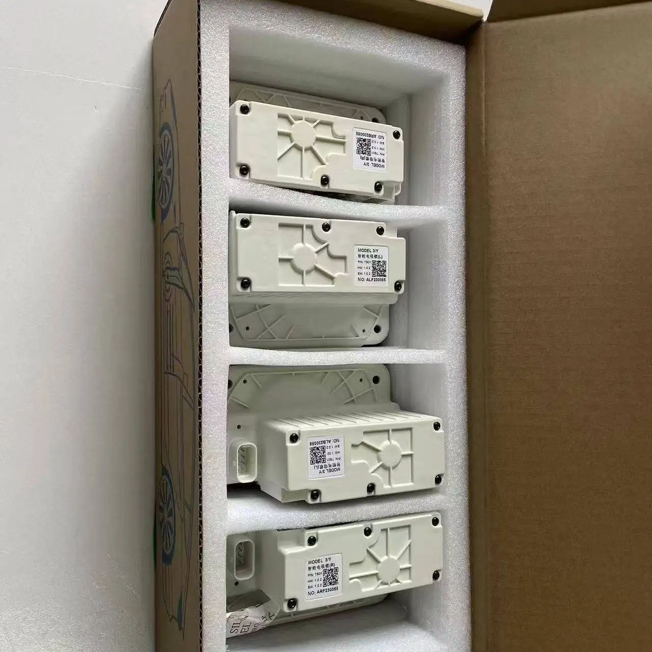 For TS 3/Y 7th Generation Electric Suction car Door With Electric Suction /Unlocking  And Emergency Unlocking Function