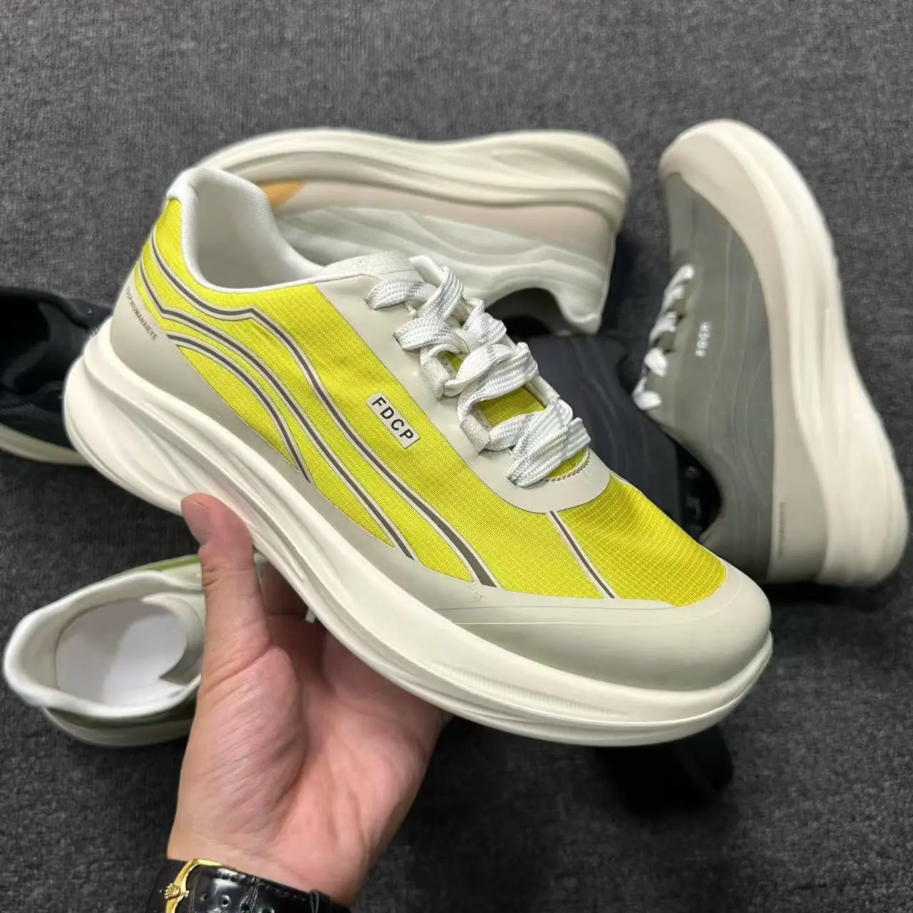 2025 New Arrivals Hot Sale High-Quality Lightweight Anti-Slip Durable Walking Shoes with Strong Grip Durable Casual Sneakers