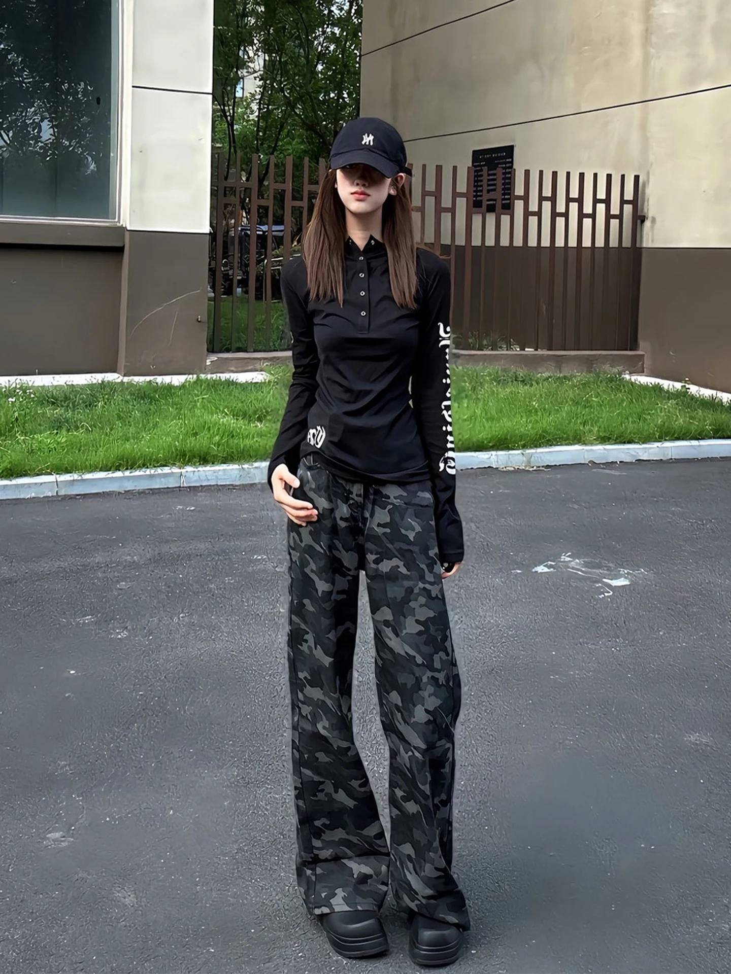 

American Style Camouflage Bell Bottom Jeans Thin High Street Vibe Summer Casual Straight Leg Workwear Trousers for Men And Women