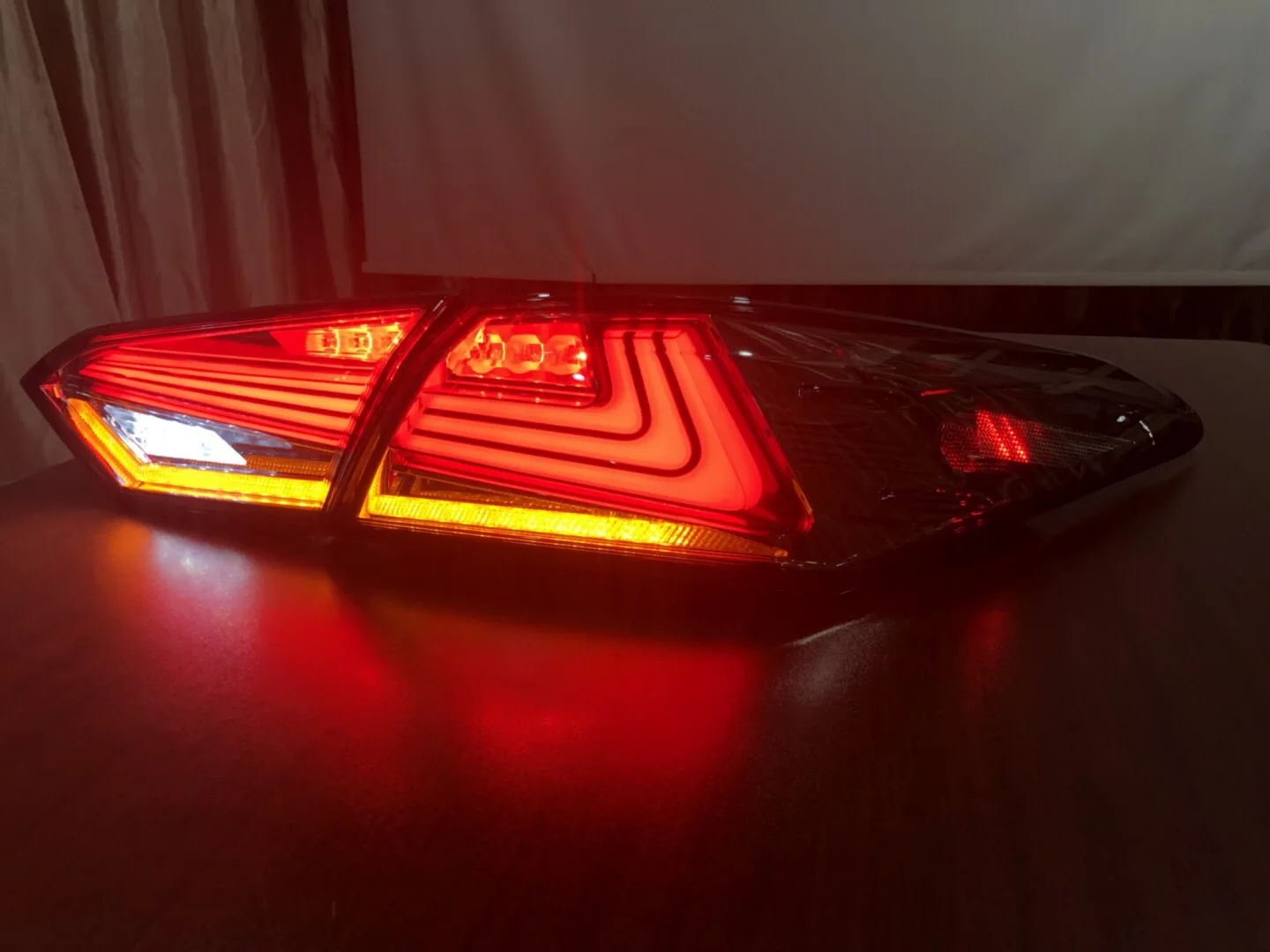 DK Motion Factory Led Tail Lights For Toyota Camry 2018 2019 Working Fog Light For Car Accessories