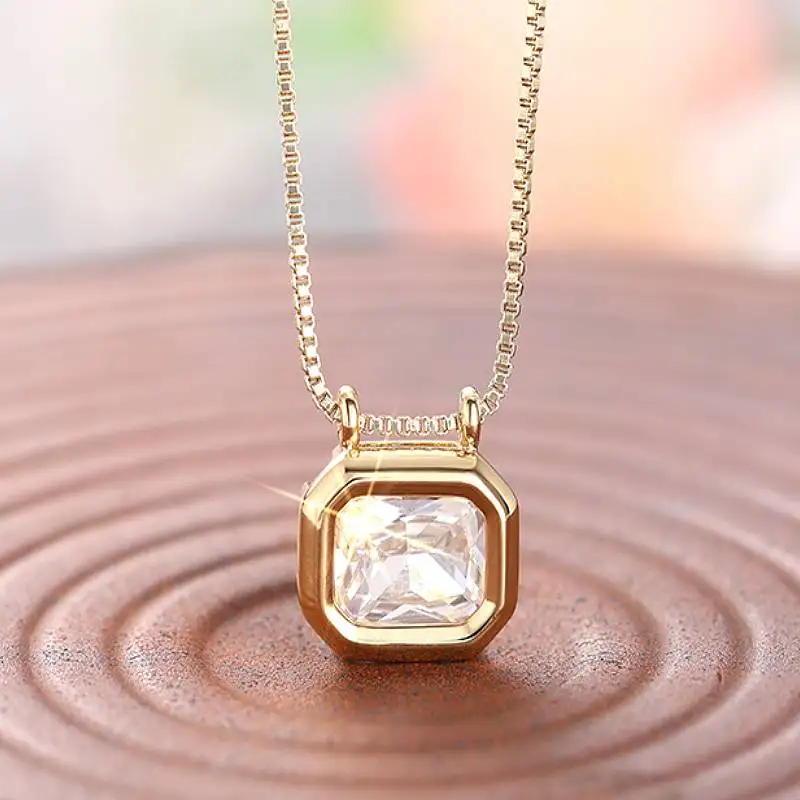 Huitan Elegante Damen-Anhänger-Halskette, zierlich, ausgefallene Hochzeit, Verlobung, Luxus-Accessoires, eingelegter glänzender CZ-Goldfarben-Schmuck