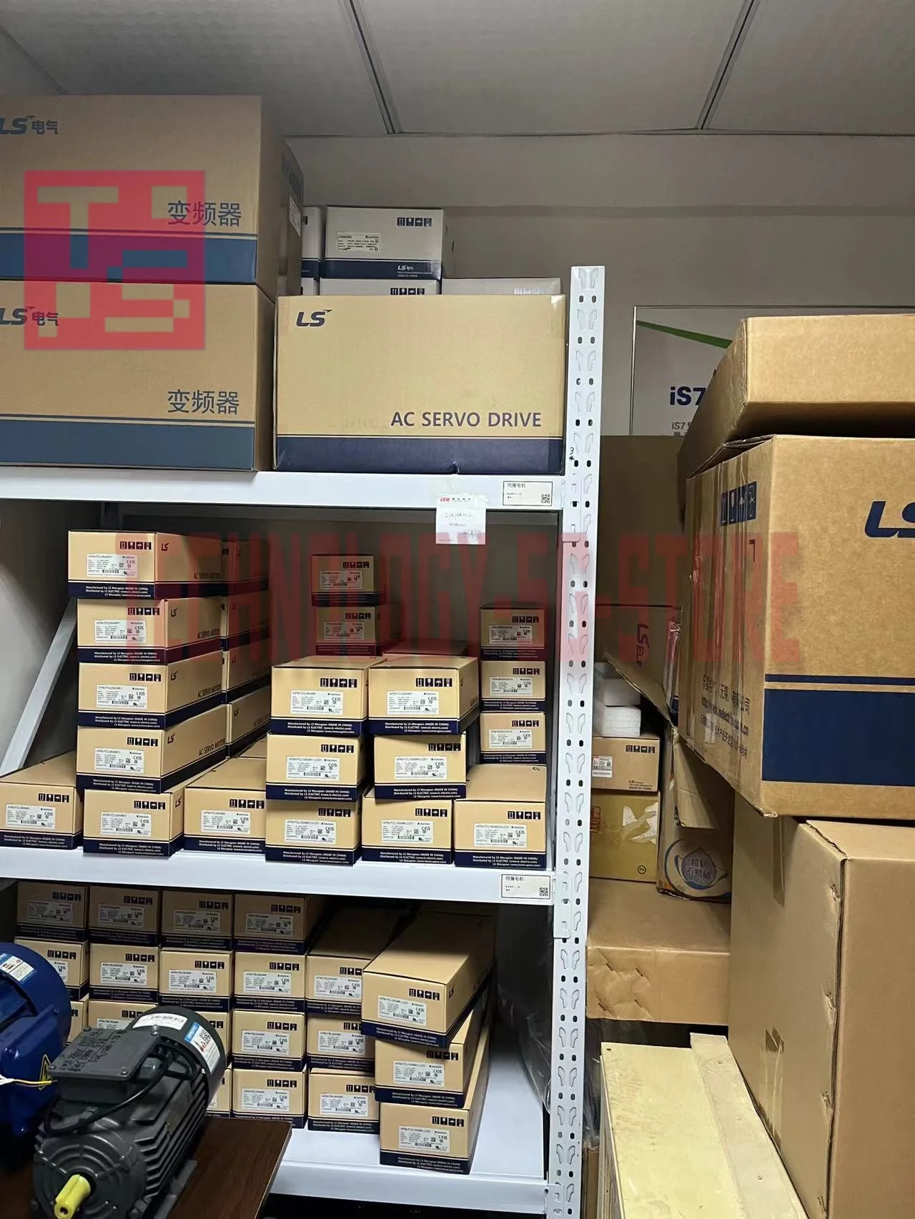 

SV0037IS7-4NO Inverter 100%NEW in box