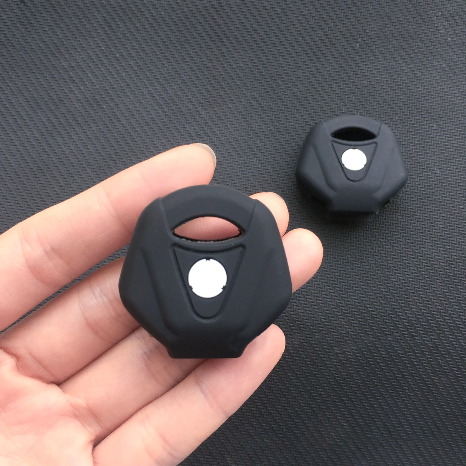 For Yamaha TMax 500 530 560 Xp500 Xp530 FZ1 FZ4 FZ6 FZ8 XT660 XJR1300 FJR1300 XJ6 Motorcycle Uncut Blade Blank Key Parts