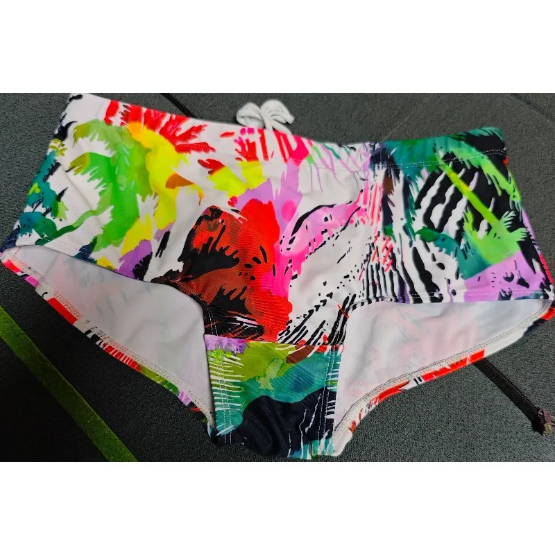 

2026 color printed UXH men's printed small boxer swimming trunks close-fitting fashion nylon beach four corners UXH613