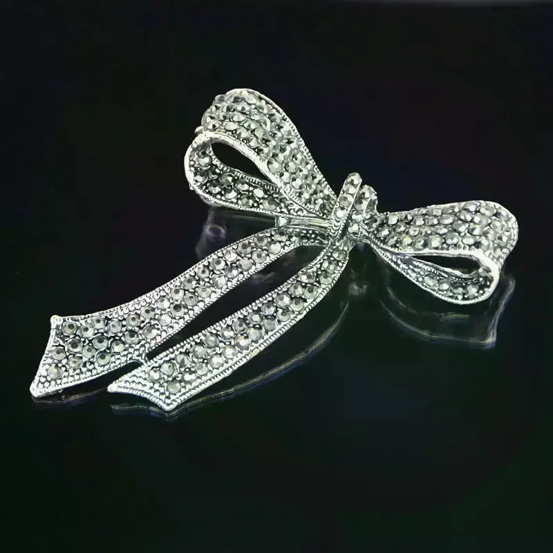 Vintage Rhinestone Pearl Bowknot Brooches Temperament Versatile Clothing For Women Jewelry Accessries Gifts