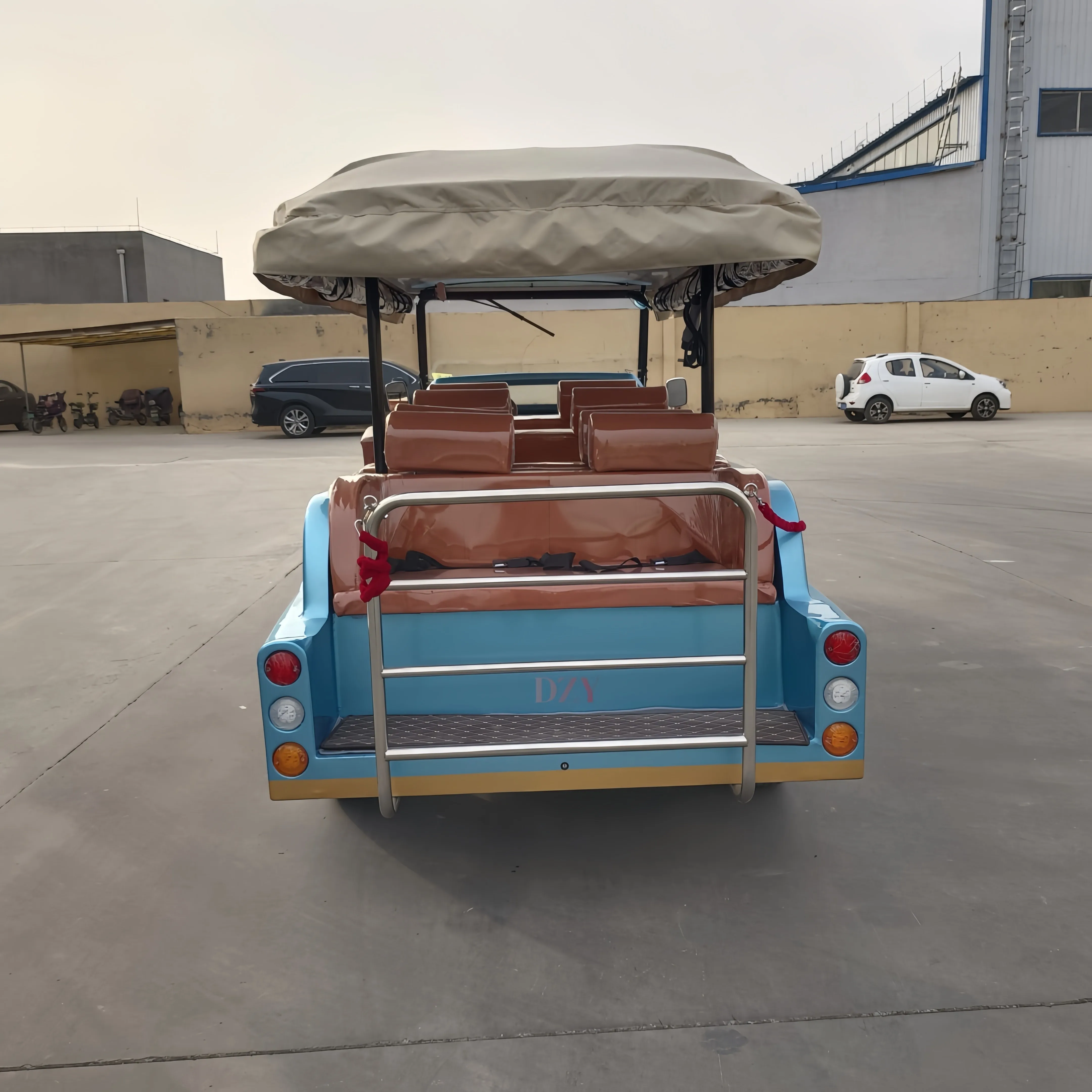 Vintage sightseeing vintage car, classic luxury electric car, 11 seater battery power supply 72v  Classic car models