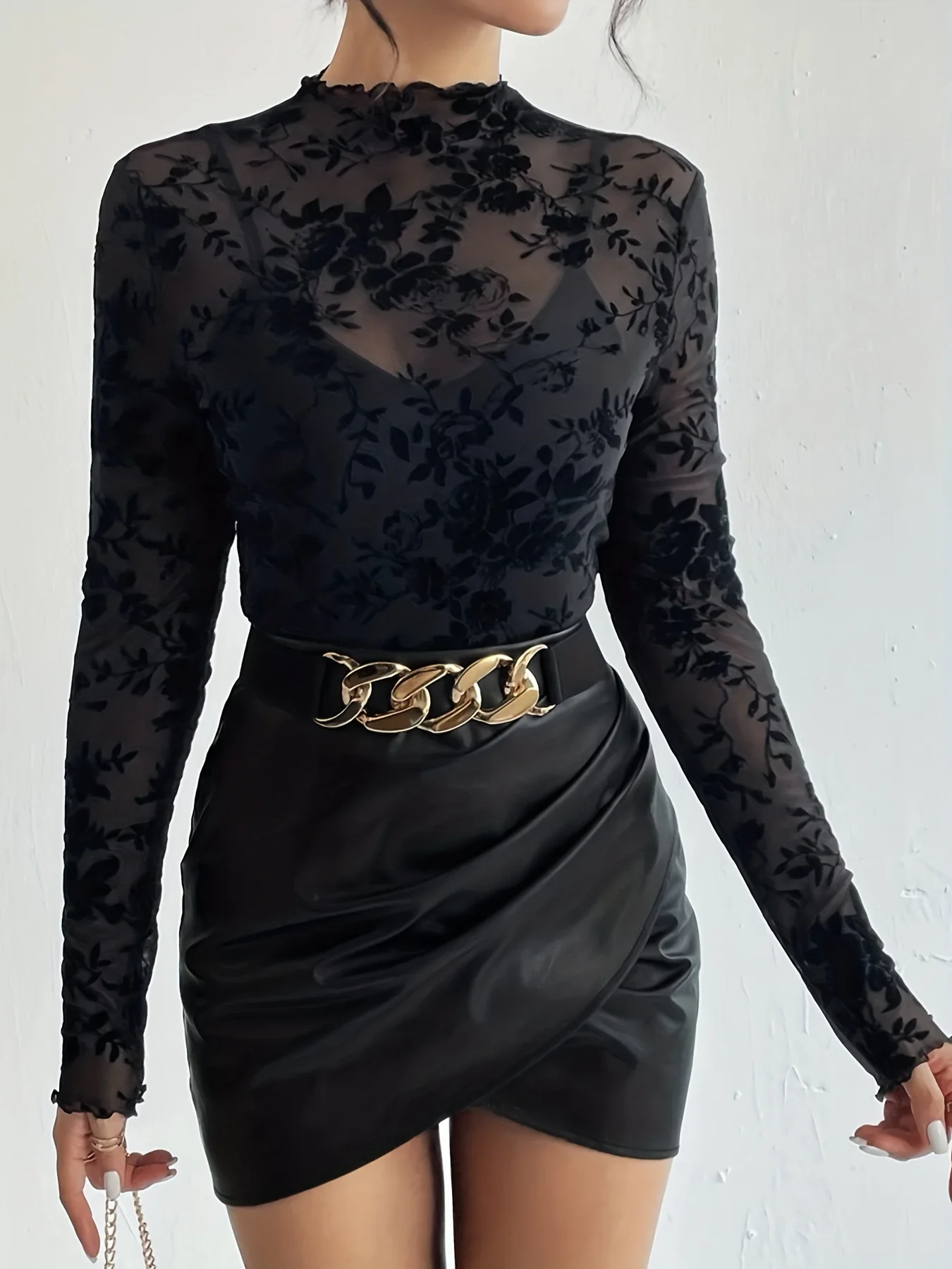 Damen-Oberteil aus transparentem Mesh mit Blumenmuster und Samtprint, Rüschen, hohem Kragen, langen Ärmeln, schmal geschnitten, durchsichtige Bluse, elegantes Party-Basic-Shirt – Detail 2