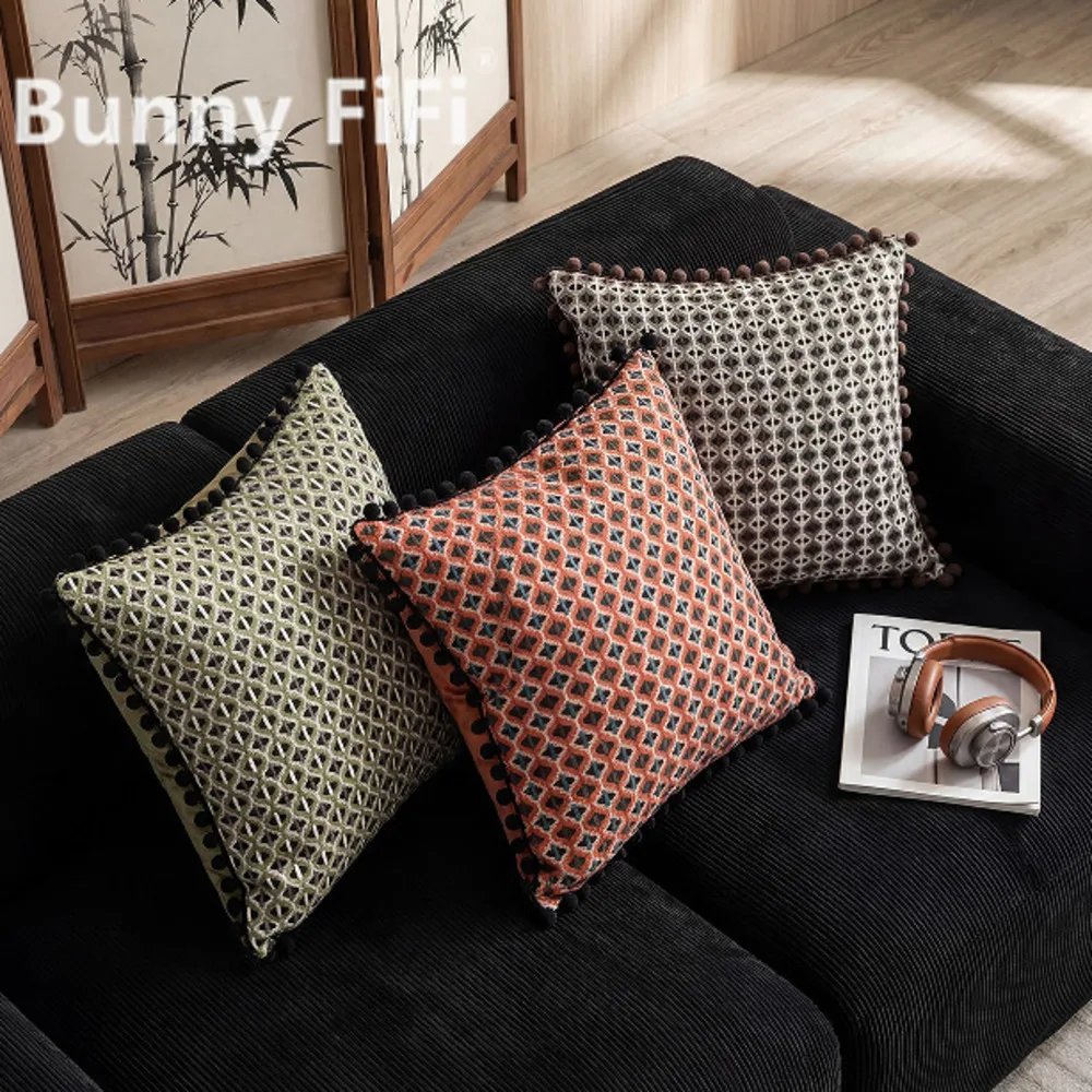 American Style Luxury Cushion Covers Chenille Jacquard Embroidered Pom Pom Decorative Throw Pillow Cases For Sofa Bed Home Decor