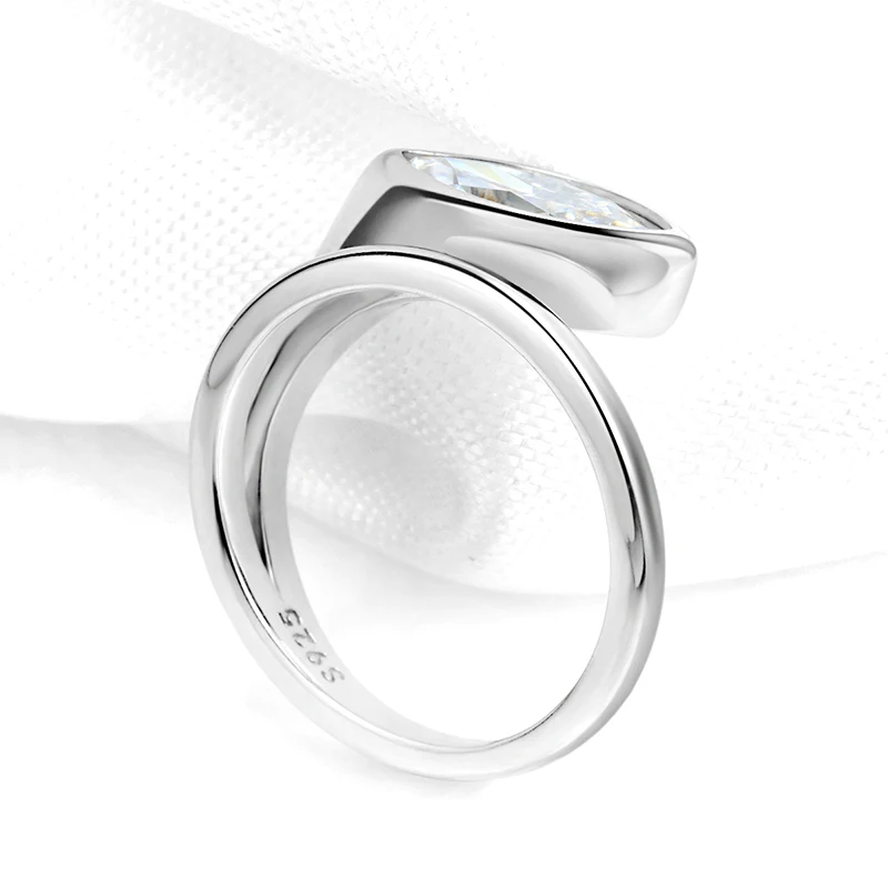 Smyoue 0.5-2CT Marquise Cut Moissanite Rings for Women Lab Diamond Solitaire Wedding Band Girls 925 Sterling Silver Jewelry Fine
