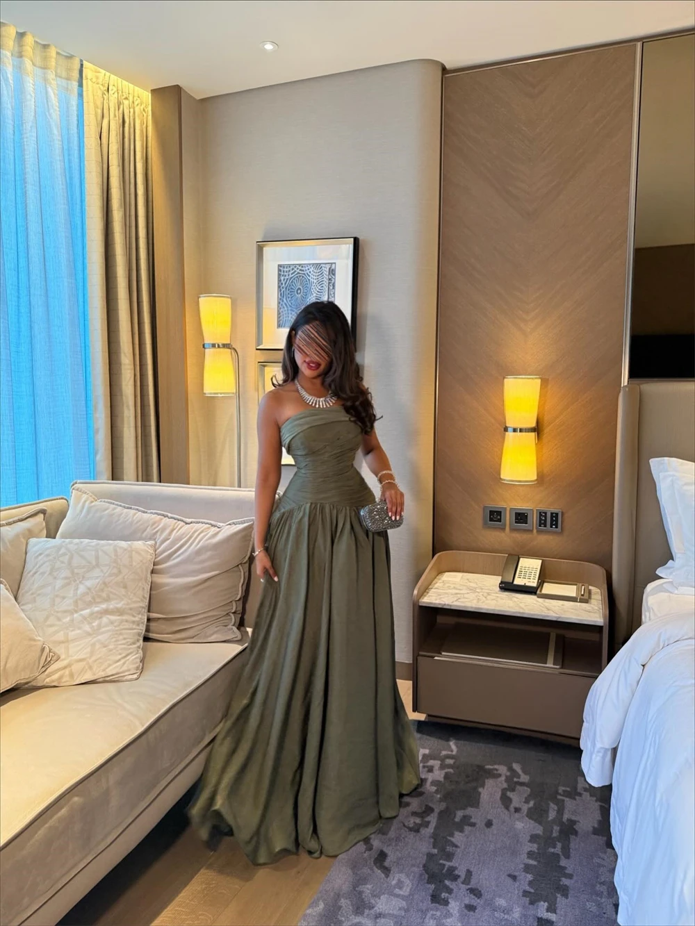 فستان سهرة كلاسيكي كلاسيكي من الأورجانزا باللون الأخضر مخصص بدون حمالات بدون أكمام فساتين المشاهير ناعمة مستقيمة سويب تراين للحفلات الراقصة #1