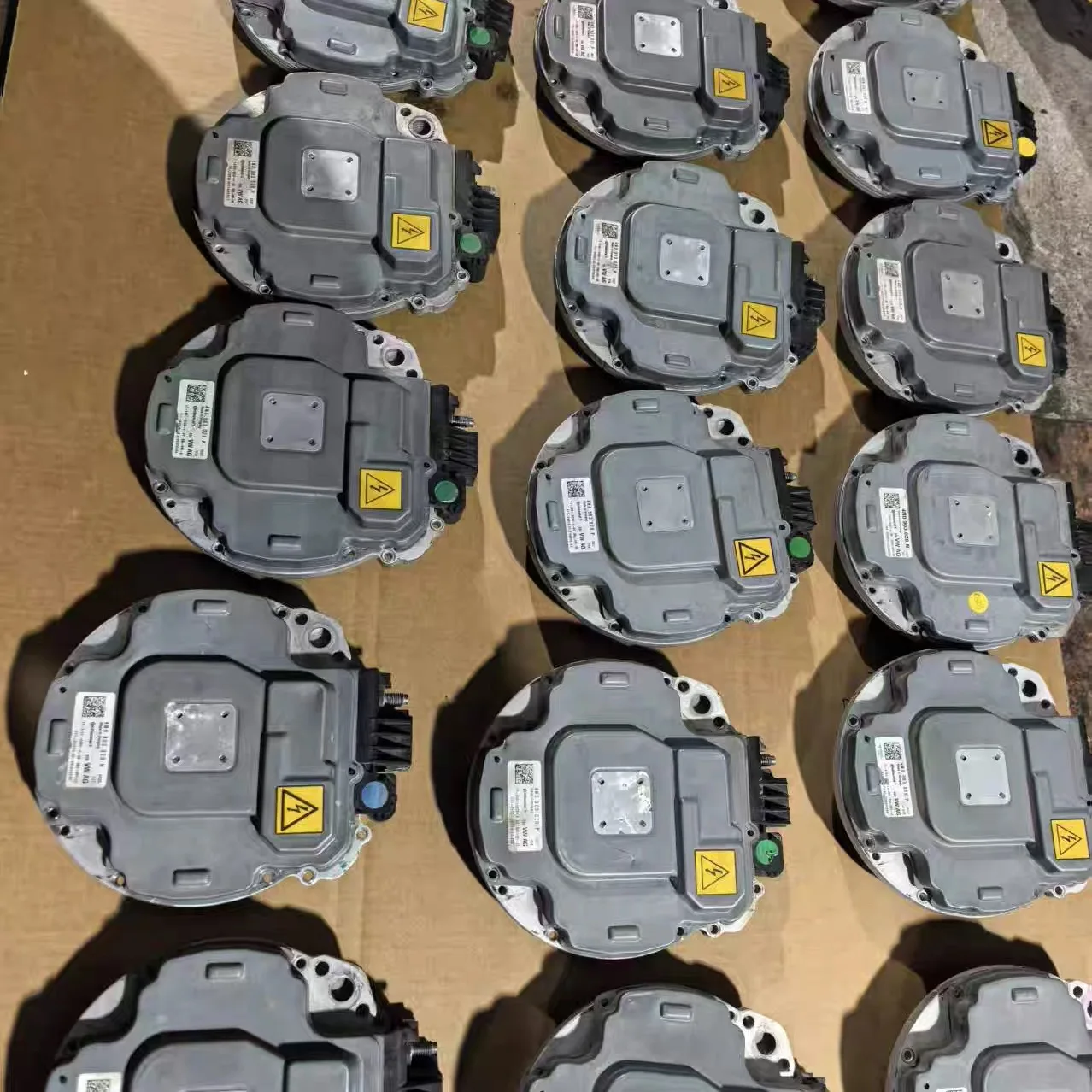 For Audi A8A7 48V Mild Hybrid Generator Water Cooled Generator IGBT Assembly Dismantling Parts Not Renovated
