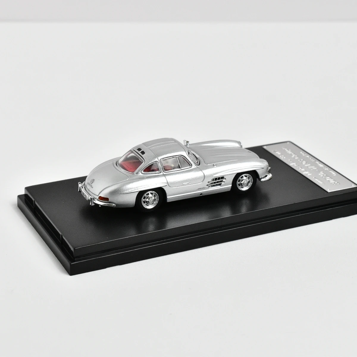 

Seeker 1:64 Awesome 300SL Миниатюрная литая под давлением модель автомобиля