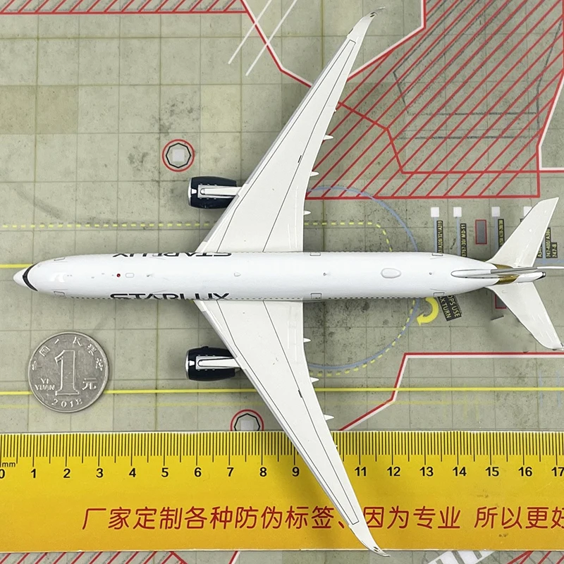 1:400 Scale Star Space Airbus A350-900 Aircraft B-58501 The Plane Model Alloy Die Casting Simulation Collection Toys Gifts