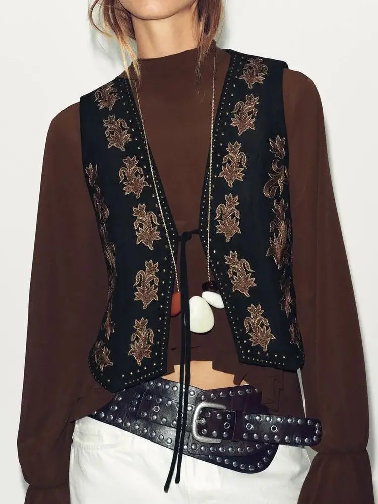 

2025 Women's Vintage Embroidery V-Neck Sleeveless Short Black Waistcoats Female Elegant Retro Chic Lace-up Rivets Cardigan Vests