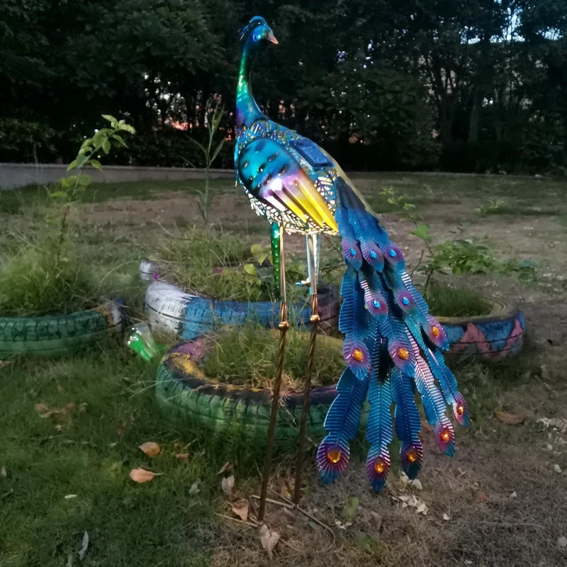 Imagem -02 - Luzes Solares Pavão Estátuas Decoração do Jardim Lâmpada ao ar Livre Estatueta Oca Caminho Gramado Metal Decoração Escultura 2023