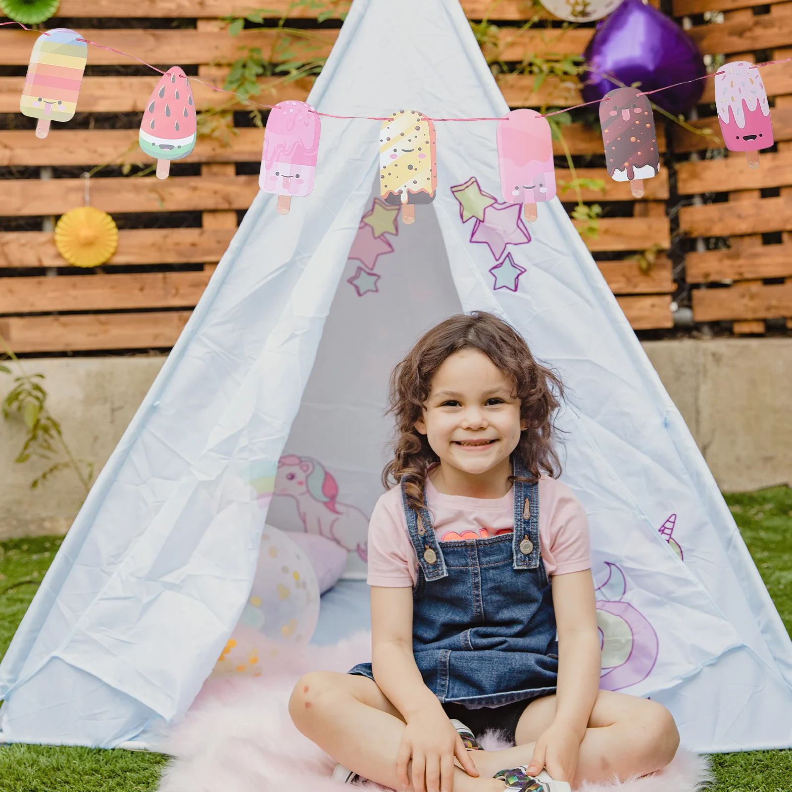 

1 set Ice Cream Banner Birthday Decorations Cute Photo Props Premium Materials Reusable No Fraying Lightweight Easy to Use