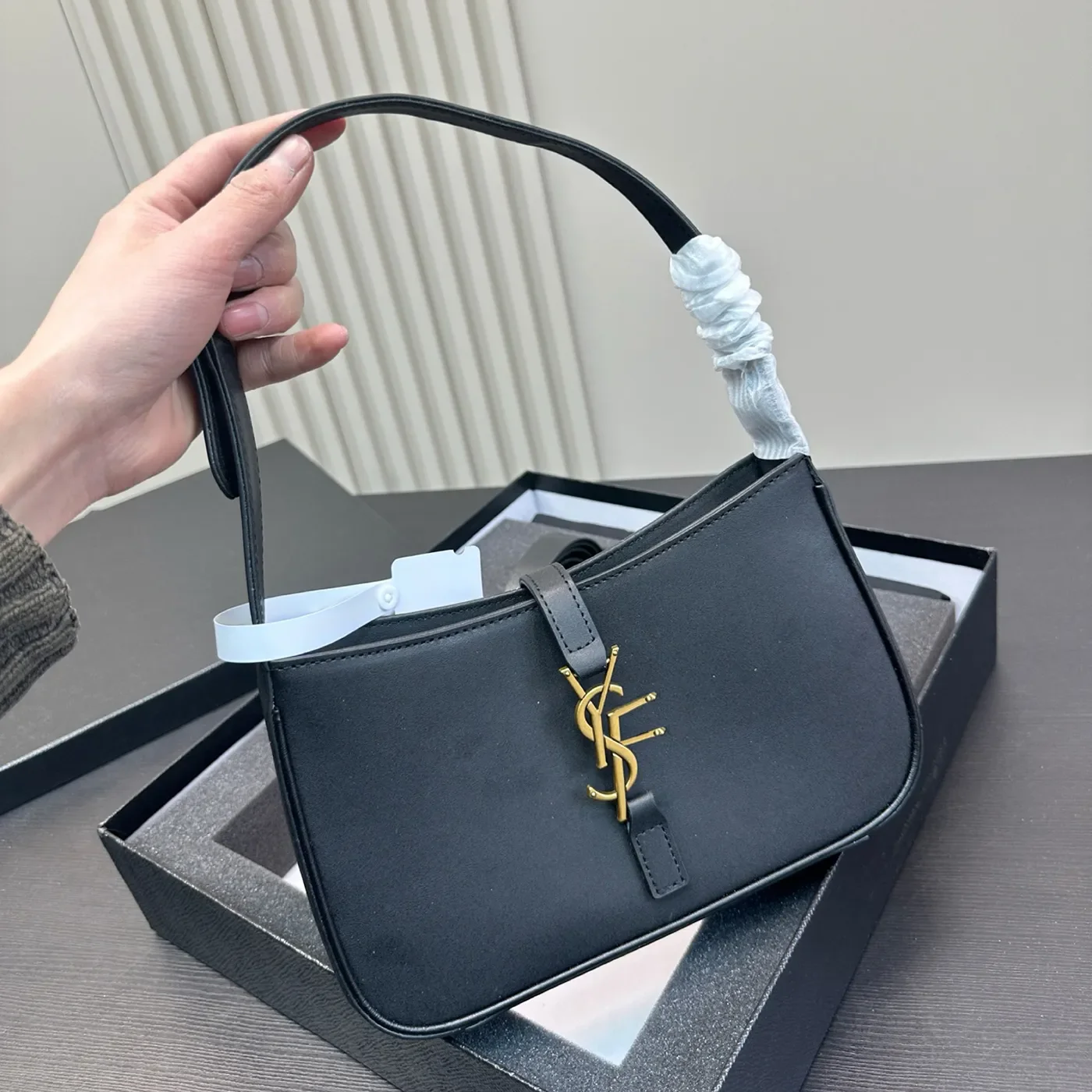 

Дизайнерские сумки для женщин, модные сумки от дизайнеров, роскошные сумки, сумки-клатчи, сумки через плечо, красочные сумки с цепочкой.