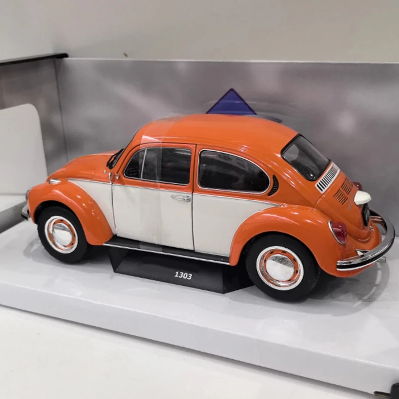 SOLIDO S Escala 1:18 1303 1974 Modelo de carro de simulação de liga Coleção estática Decorado Presentes de feriado Brinquedos Lembrança Presente