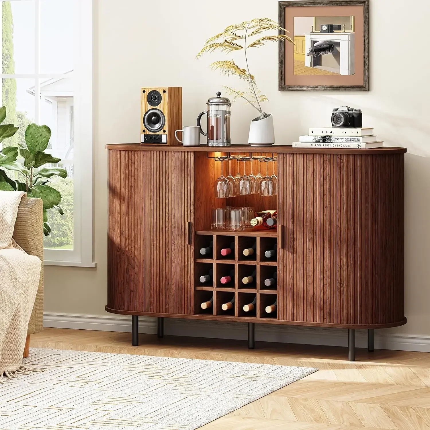 สินค้ามีจำนวนจำกัด! ตู้บาร์ไวน์ขนาด 55 นิ้ว พร้อมไฟ LED, ตู้เก็บเหล้าวิสกี้และกาแฟทันสมัย พร้อมชั้นวางไวน์และที่วางแก้ว, สไตล์ฟาร์มเฮาส์