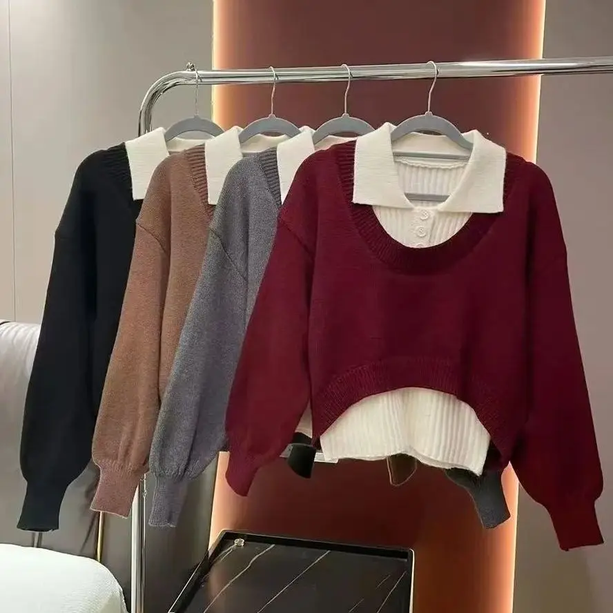 

Early Autumn 2025 New Korean Style College Fashion Two-Piece Set Knitted Neck Top Lazy Style Polyester Fiber Blend