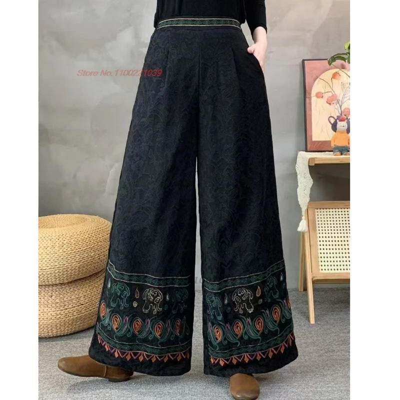بنطلون صيني عتيق مبطن بالصوف لعام 2025 سروال شعبي مطرز بالزهور بخصر مطاطي من القطن والكتان جاكار بنطال واسع الساق #1